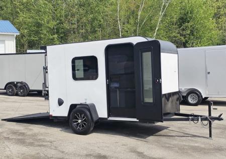 New 5.5 X 10 TENT TRAILER ENCLOSED FOLD OUT BUNK REAR RAMP DOOR 2027 CARGO MATE