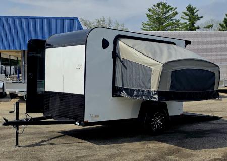 New 5.5 X 10 TENT TRAILER ENCLOSED FOLD OUT BUNK REAR RAMP DOOR 2027 CARGO MATE