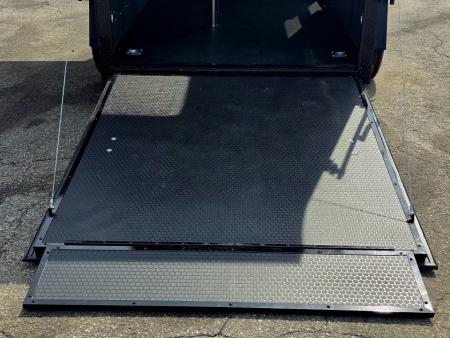 New 5.5 X 10 TENT TRAILER ENCLOSED FOLD OUT BUNK REAR RAMP DOOR 2027 CARGO MATE