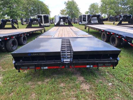 New 2027 Load Trail 102x32 Gooseneck Trailer W/ Max Ramps