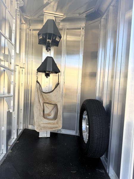 Used 2024 Featherlite Trailers 9400 Horse Trailer