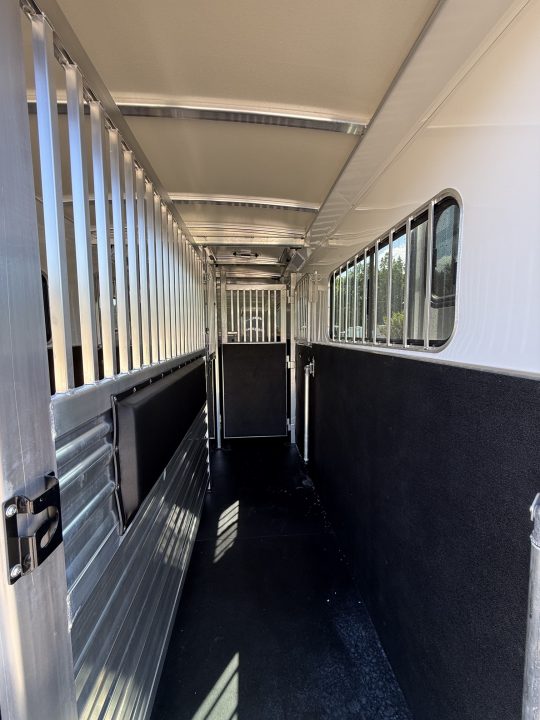 New 2027 Cimarron Trailers Norstar 2+1 Warmblood Horse Trailer