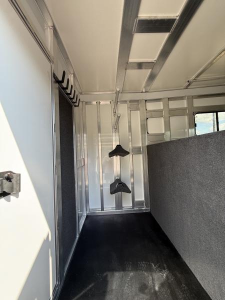 New 2027 Cimarron Trailers Norstar 2+1 Warmblood Horse Trailer