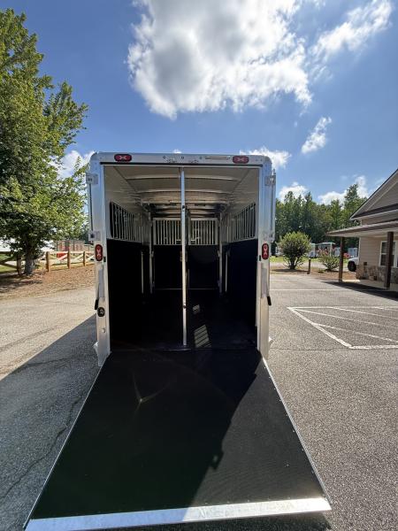 New 2027 Cimarron Trailers Norstar 2+1 Warmblood Horse Trailer