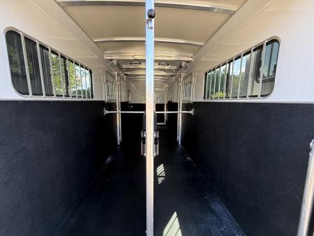 New 2027 Cimarron Trailers Norstar 2+1 Warmblood Horse Trailer