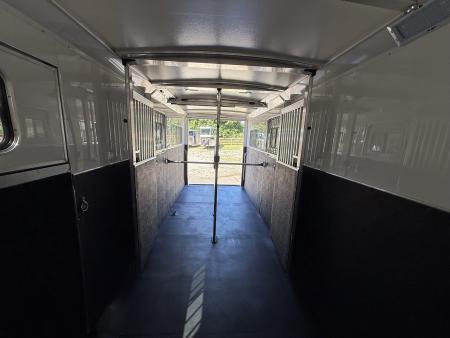 New 2027 Cimarron Trailers Norstar 2+1 Warmblood Horse Trailer