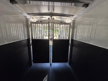 New 2027 Cimarron Trailers Norstar 2+1 Warmblood Horse Trailer