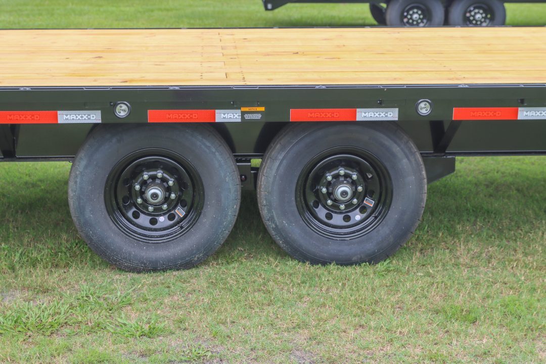 New 2027 8.5X40 MAXX-D GOOSENECK EQUIPMENT TRAILER