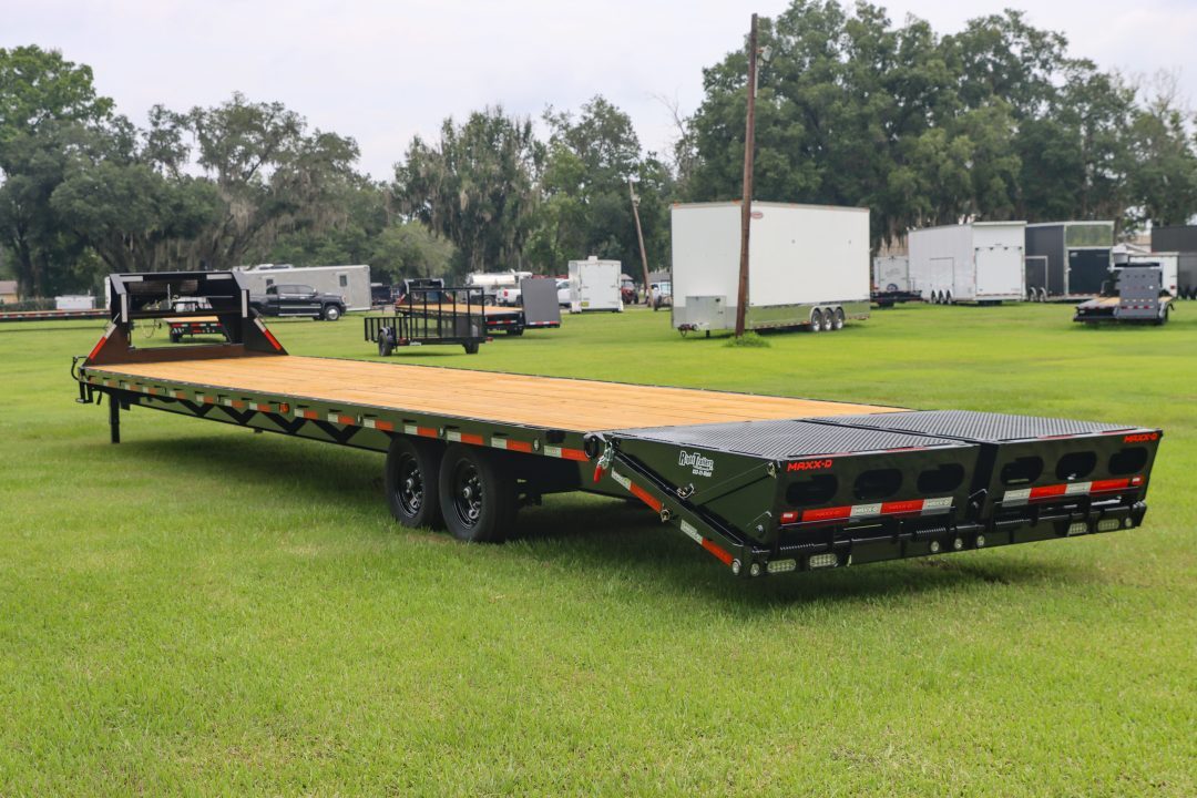 New 2027 8.5X40 MAXX-D GOOSENECK EQUIPMENT TRAILER