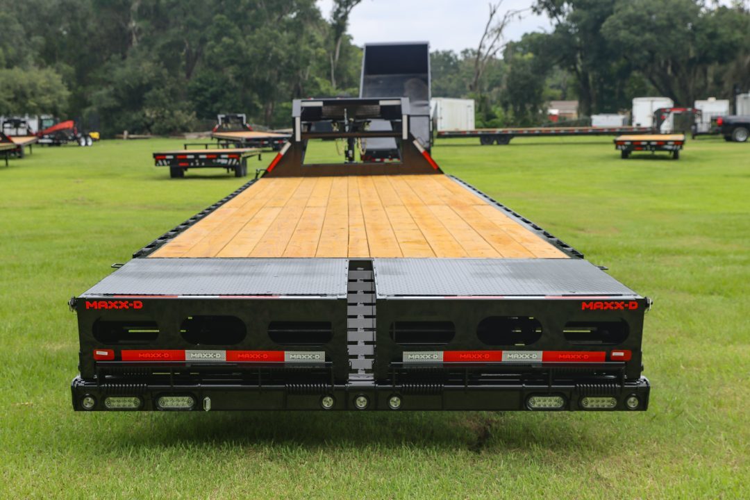 New 2027 8.5X40 MAXX-D GOOSENECK EQUIPMENT TRAILER