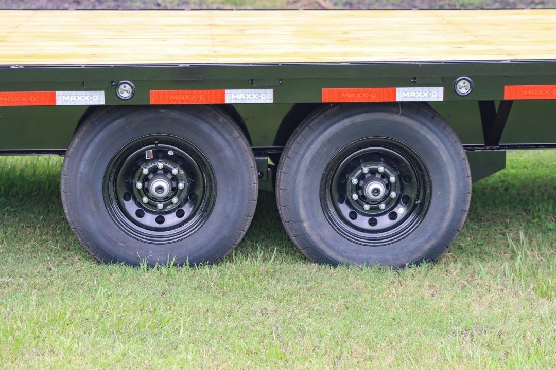 New 2027 8.5X40 MAXX-D GOOSENECK EQUIPMENT TRAILER