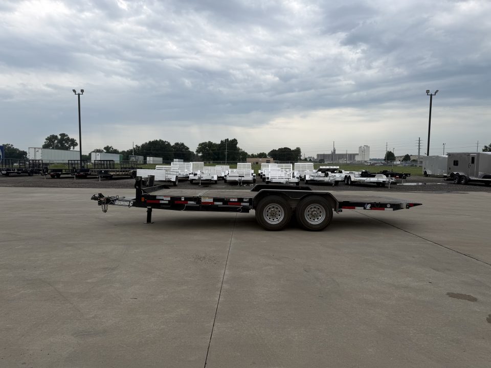 Used 2016 Diamond C Trailers HDT Tilt Trailer