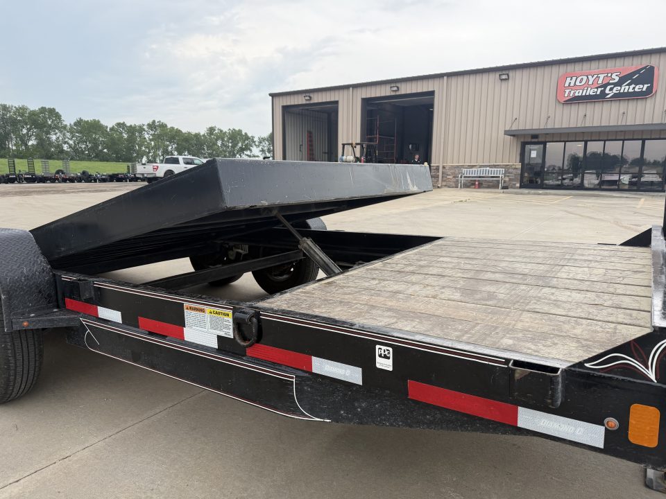 Used 2016 Diamond C Trailers HDT Tilt Trailer