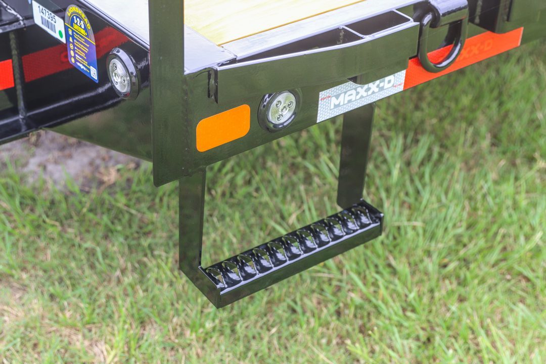 New 2027 8.5X20 MAXX-D EQUIPMENT TRAILER