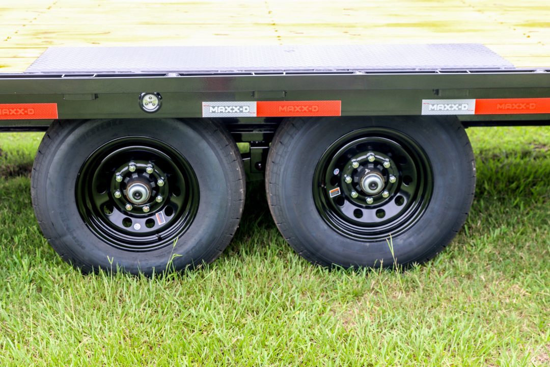 New 2027 8.5X20 MAXX-D EQUIPMENT TRAILER
