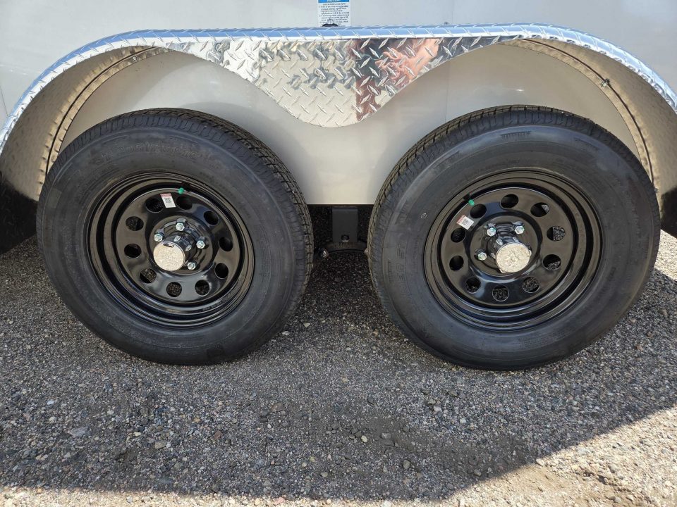 2027 Continental photo 6