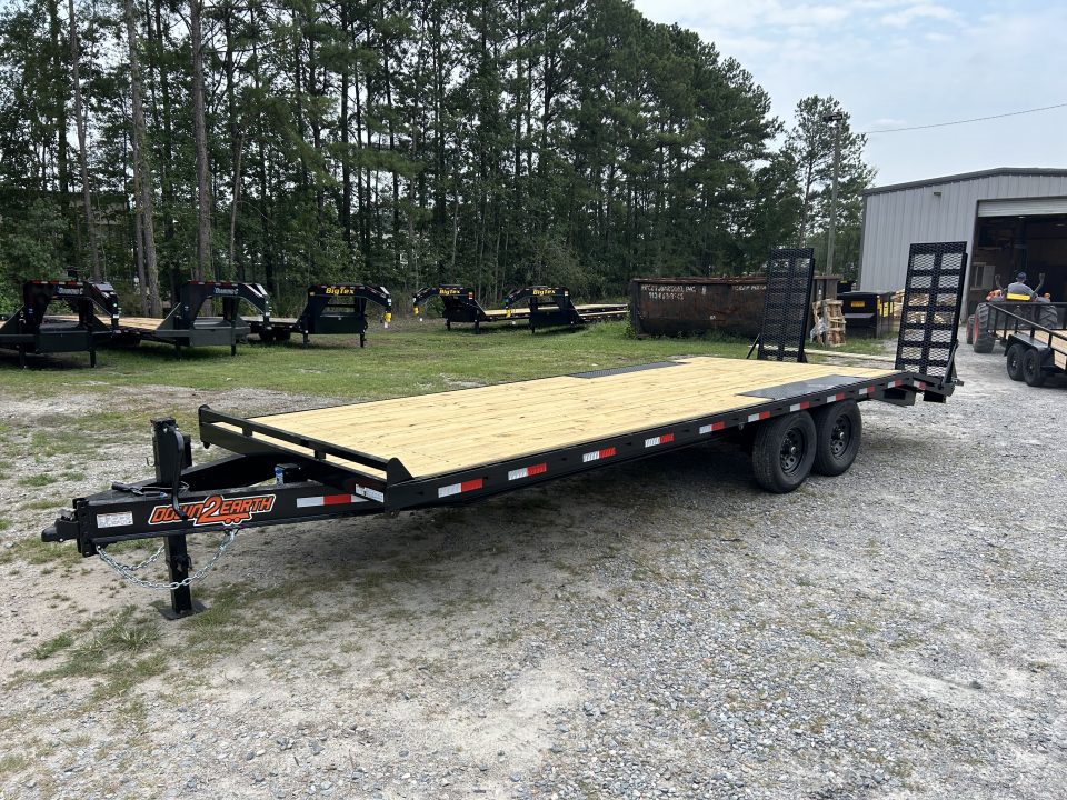New 2026 Down 2 Earth 8x24 Deckover Trailer, 20ft Deck + 4ft Dovetail, with Stand-Up Ramps