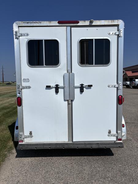 Used 2005 Featherlite Trailers 2H Straight Load BP Horse Trailer