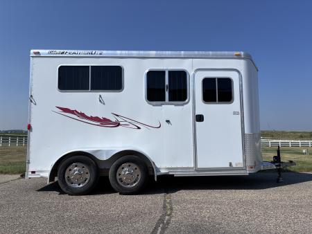 Used 2005 Featherlite Trailers 2H Straight Load BP Horse Trailer