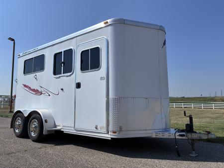 Used 2005 Featherlite Trailers 2H Straight Load BP Horse Trailer