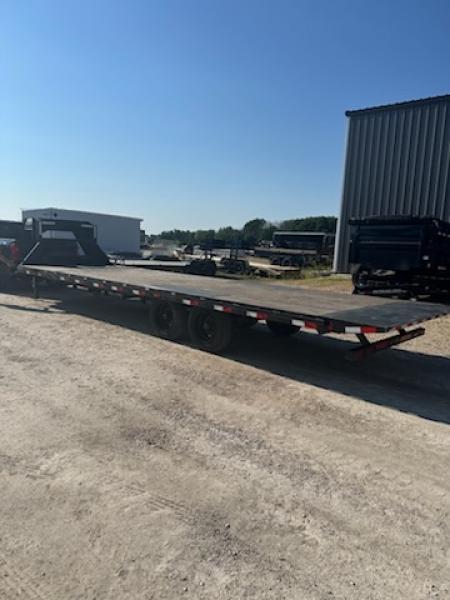 Used 2022 PJ Trailers T8282