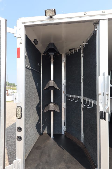Used 2015 Lakota 3 Horse LQ Trailer