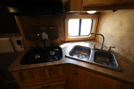 Used 2015 Lakota 3 Horse LQ Trailer