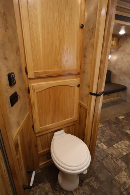 Used 2015 Lakota 3 Horse LQ Trailer