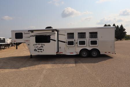Used 2015 Lakota 3 Horse LQ Trailer