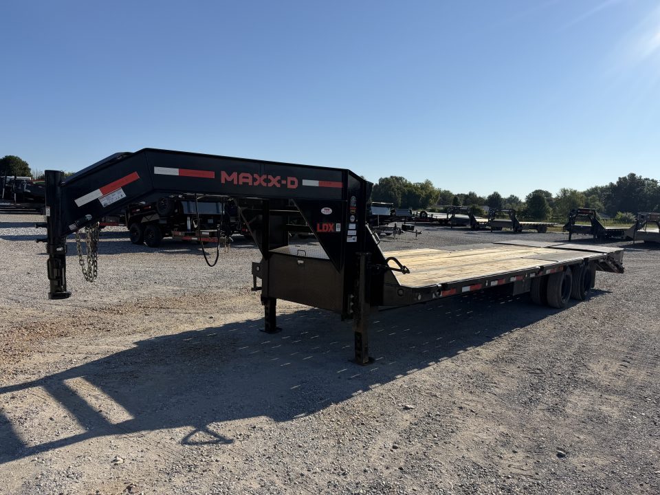 Used 2024 MAXXD 102"X28' 30K Gooseneck Flatbed Trailer