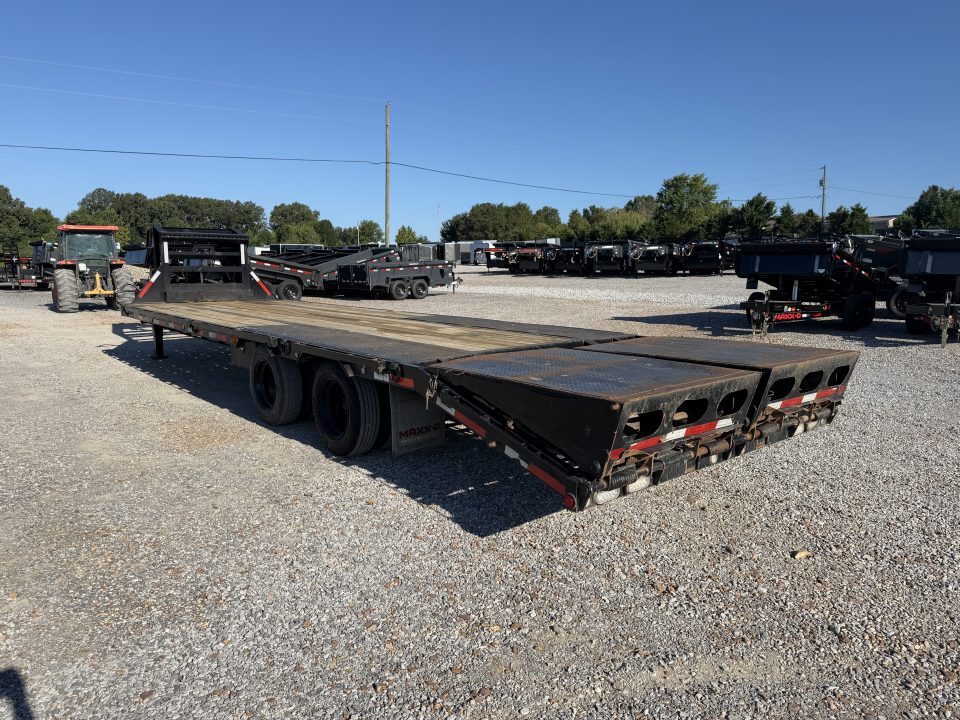Used 2024 MAXXD 102"X28' 30K Gooseneck Flatbed Trailer