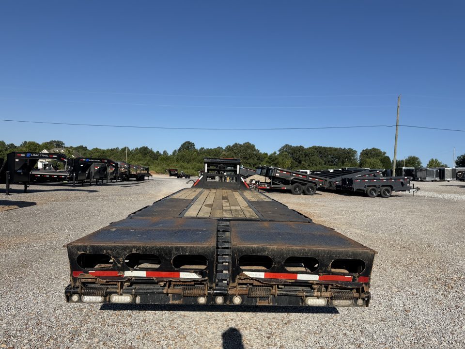 Used 2024 MAXXD 102"X28' 30K Gooseneck Flatbed Trailer
