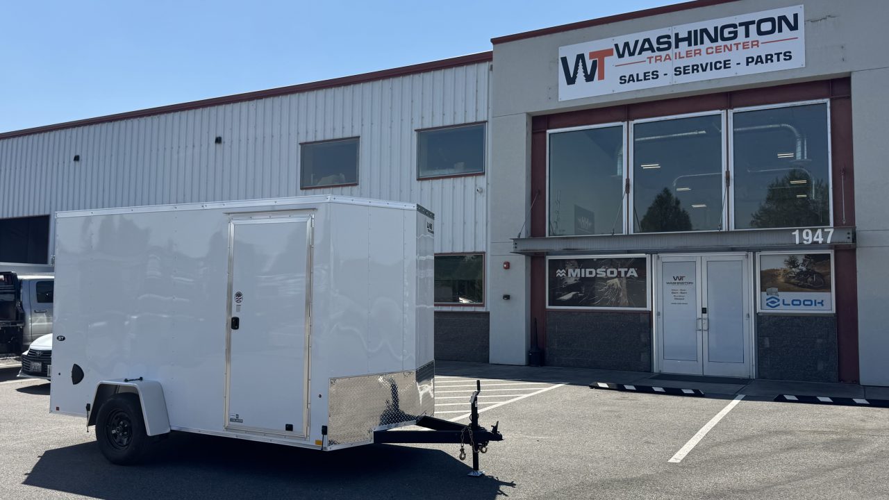 New 2026 Look Trailers 6 x 12 ST DLX Flat Top V-Nose 3K Cargo / Enclosed Trailer