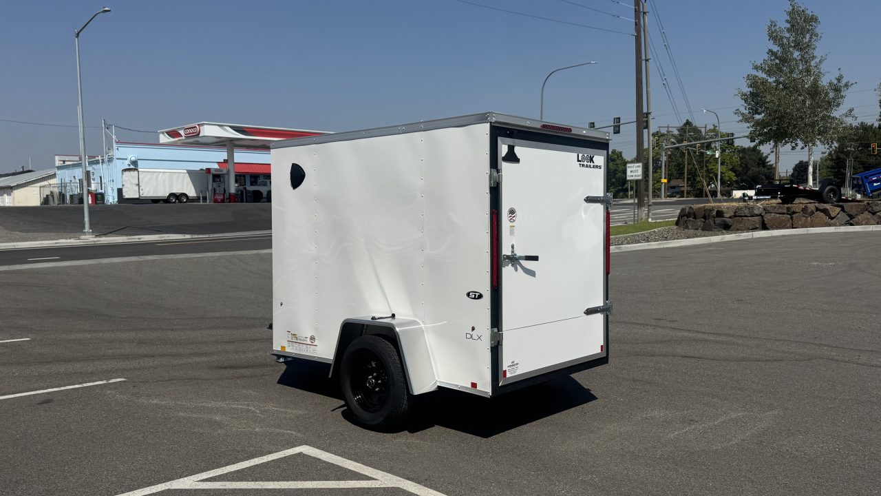 New 2026 Look Trailers 5X8 ST DLX FLAT TOP V-NOSE 3K Cargo / Enclosed Trailer