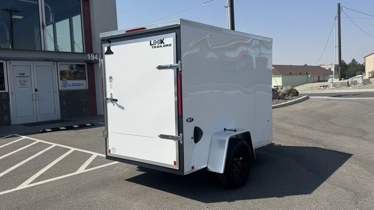 New 2026 Look Trailers 5X8 ST DLX FLAT TOP V-NOSE 3K Cargo / Enclosed Trailer