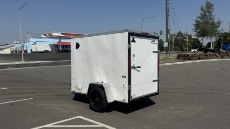 New 2026 Look Trailers 5X8 ST DLX FLAT TOP V-NOSE 3K Cargo / Enclosed Trailer