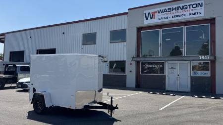 New 2026 Look Trailers 5X8 ST DLX FLAT TOP V-NOSE 3K Cargo / Enclosed Trailer