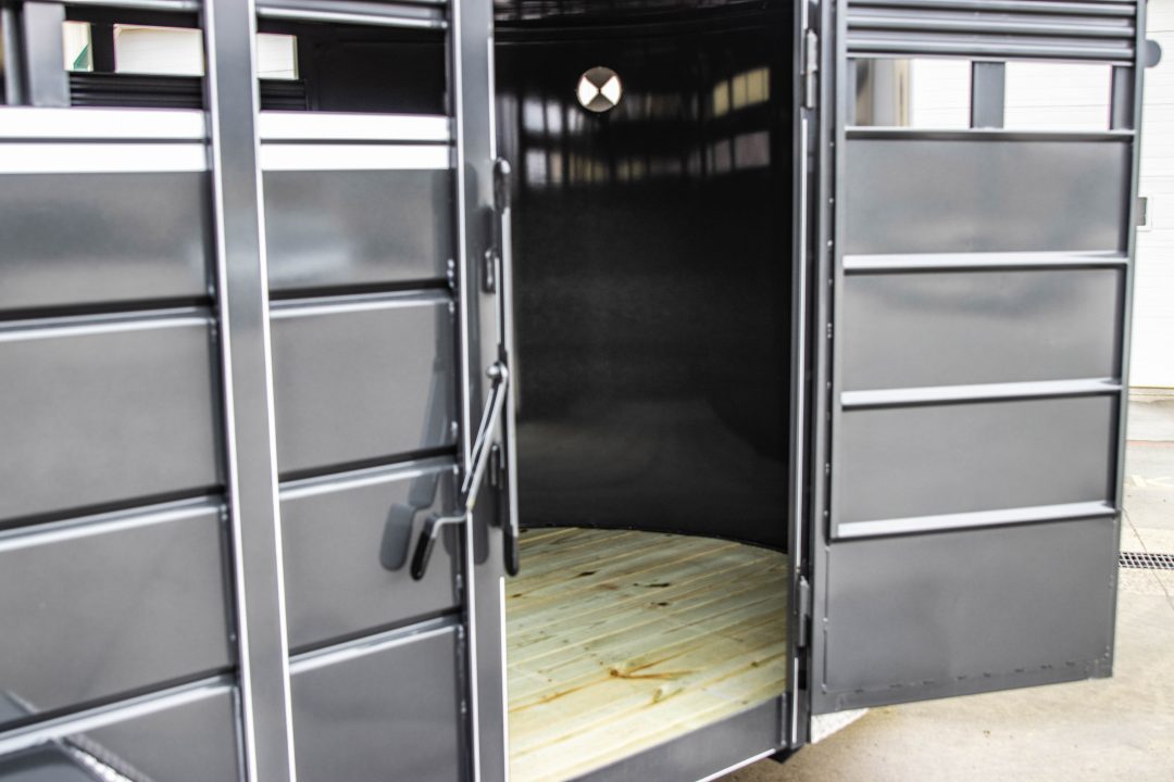New CornPro 16' Livestock Trailer (CP110)