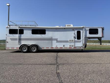 Used 2003 Silver Star 4H LQ Horse Trailer