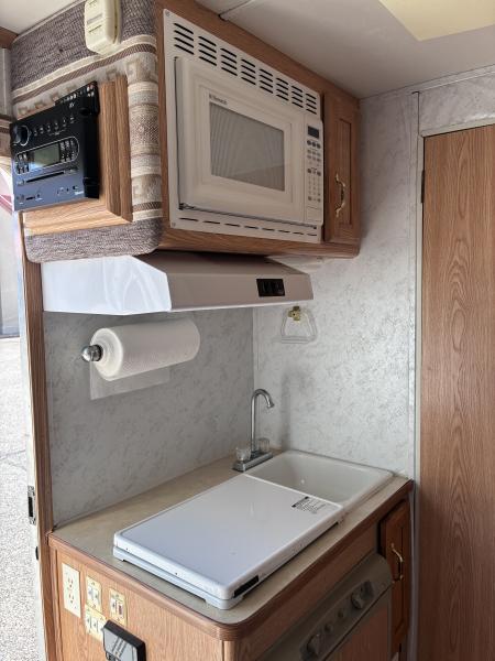 Used 2003 Silver Star 4H LQ Horse Trailer