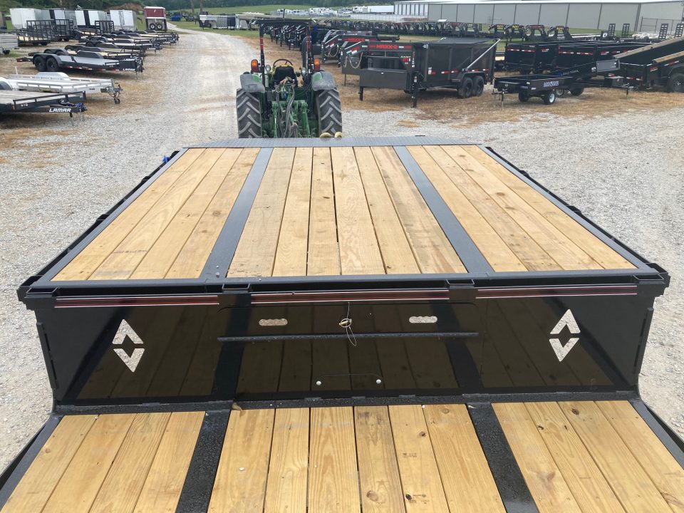 New 2027 Diamond C Trailers 102X53 TANDEM 40K STEPDECK W/ HYDROJACKS, AIR RIDE/FRONT LIFT AXLE, 72" SPREAD & DISC BRAKES Flatbed Trailer