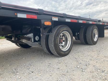 New 2027 Diamond C Trailers 102X53 TANDEM 40K STEPDECK W/ HYDROJACKS, AIR RIDE/FRONT LIFT AXLE, 72" SPREAD & DISC BRAKES Flatbed Trailer