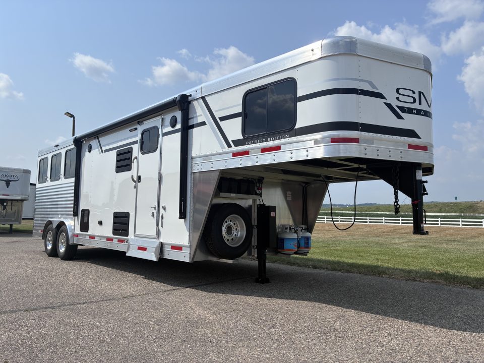 New 2027 SMC Patriot 3H 9'LQ Horse Trailer