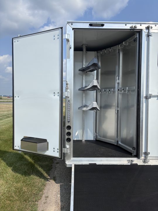 New 2027 SMC Patriot 3H 9'LQ Horse Trailer