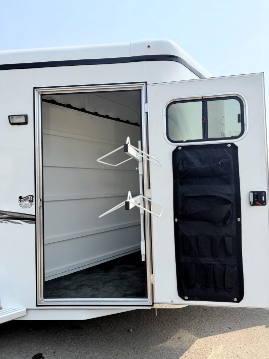 New 2027 Thuro-Bilt Liberty 2H Swing out Saddle Rack Horse Trailer