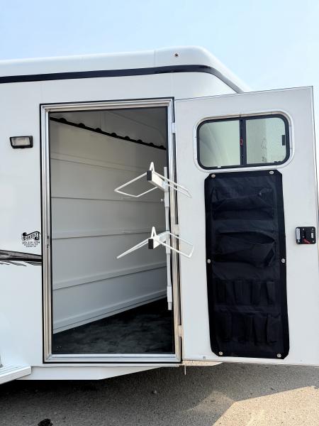 New 2027 Thuro-Bilt Liberty 2H Swing out Saddle Rack Horse Trailer