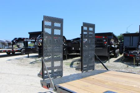 New 2027 MAXX-D C6X 83" x 20' BP Equipment Trailer