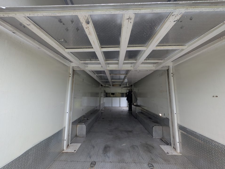 Used 2003 8.5X32 Renegade Stacker