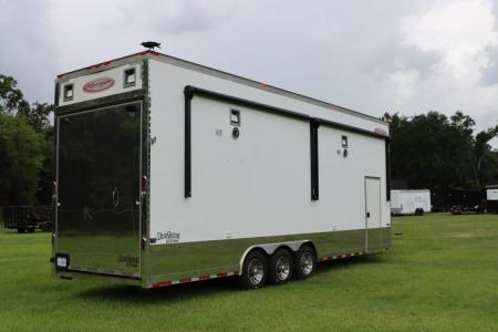 Used 2003 8.5X32 Renegade Stacker