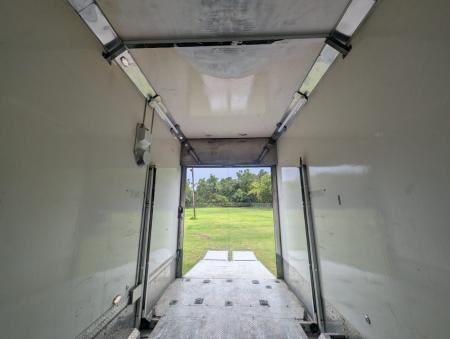 Used 2003 8.5X32 Renegade Stacker